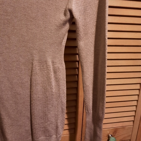 Suzy Shier Beige Long Sleeve Textured Top - Picture 3 of 5